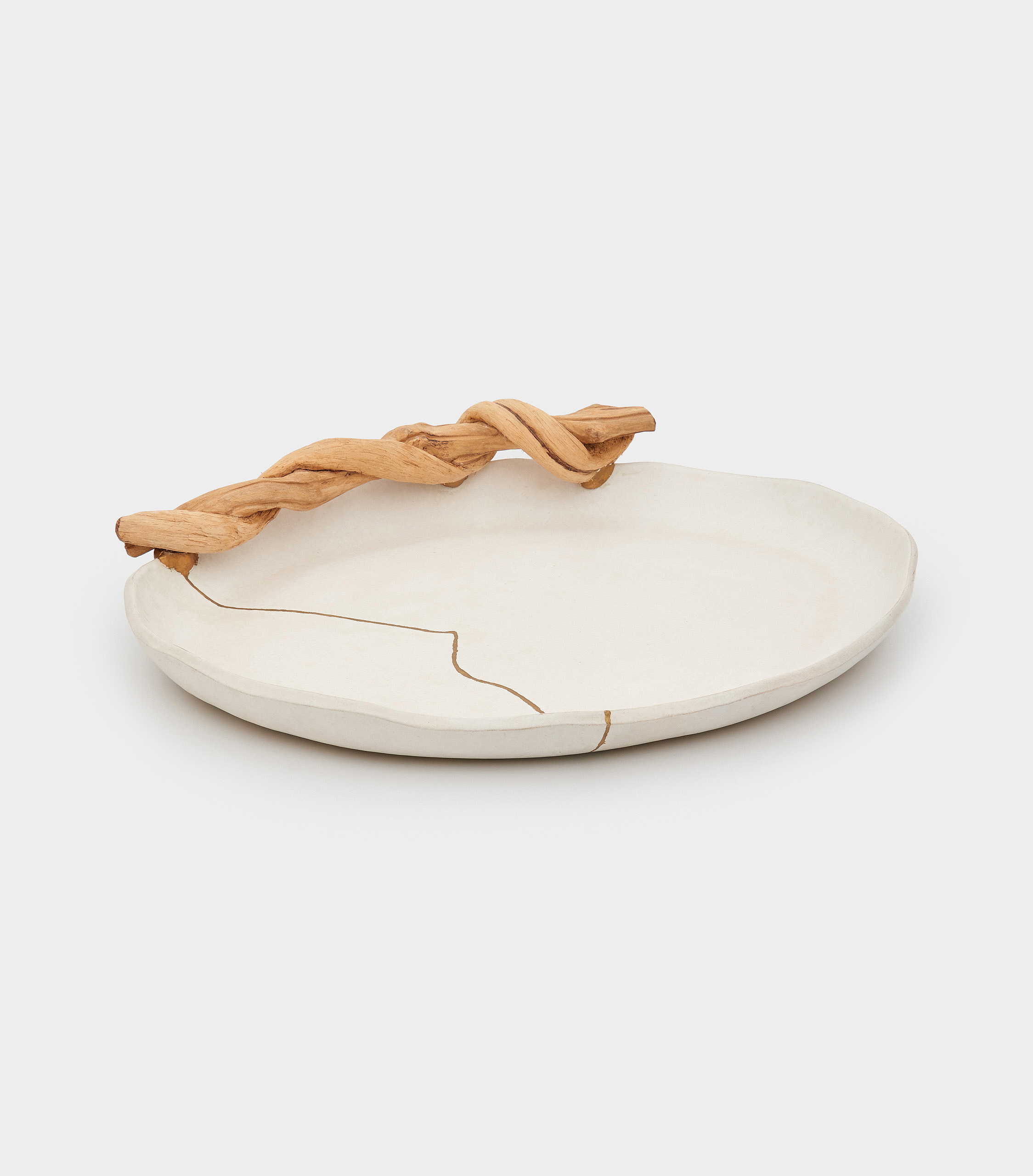 TRAVESSA CERÂMICA CRU DOURADA FOLHA FECHADA TRONCO