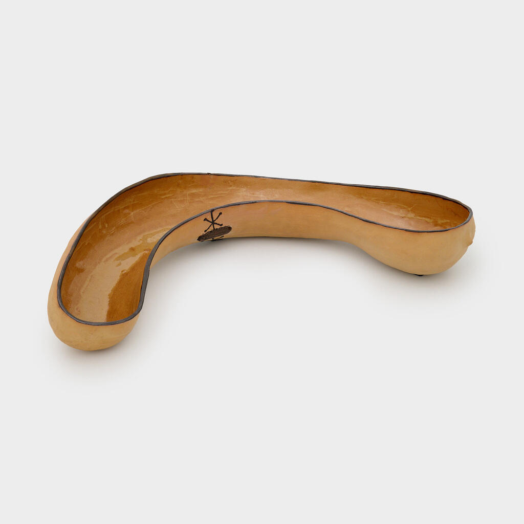 CENTRO DE MESA CERÂMICA BEGE QUEIMADO JERIMUM DETALHE PRETO