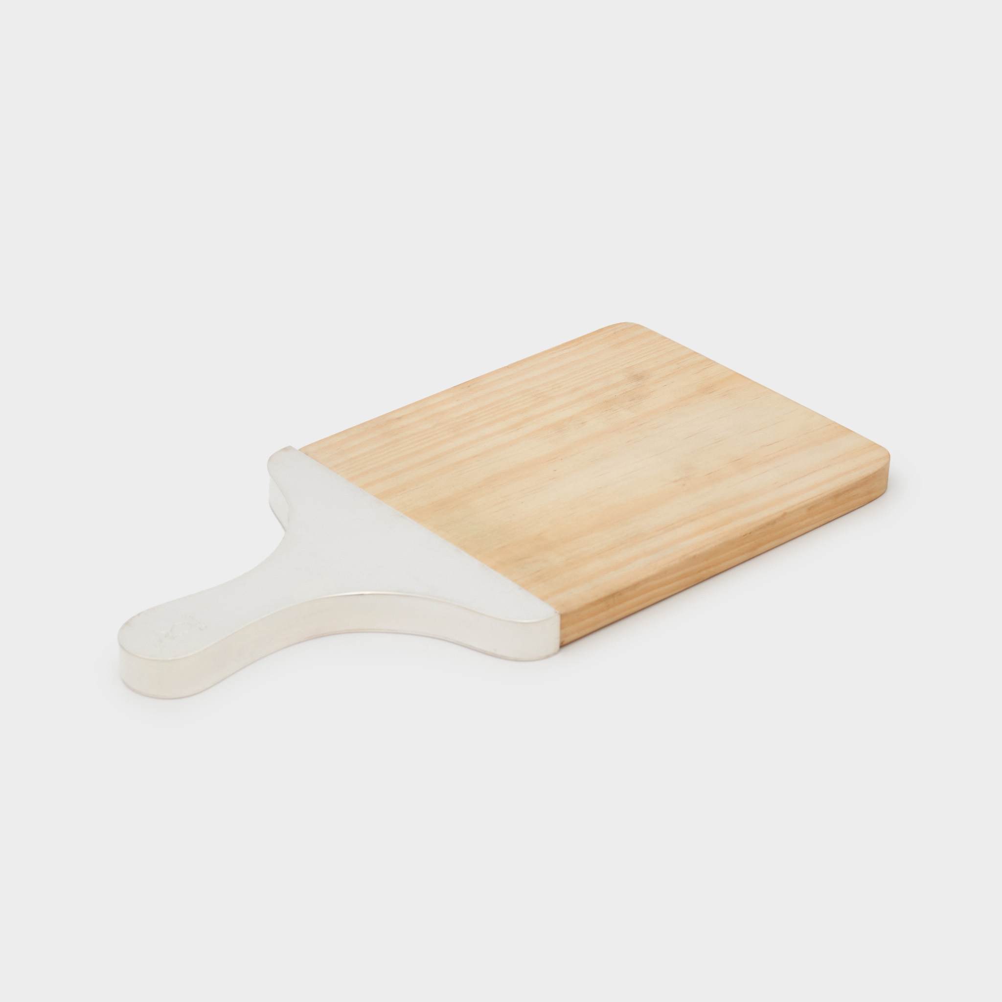 TÁBUA MADEIRA CLARA ALÇA PRATA