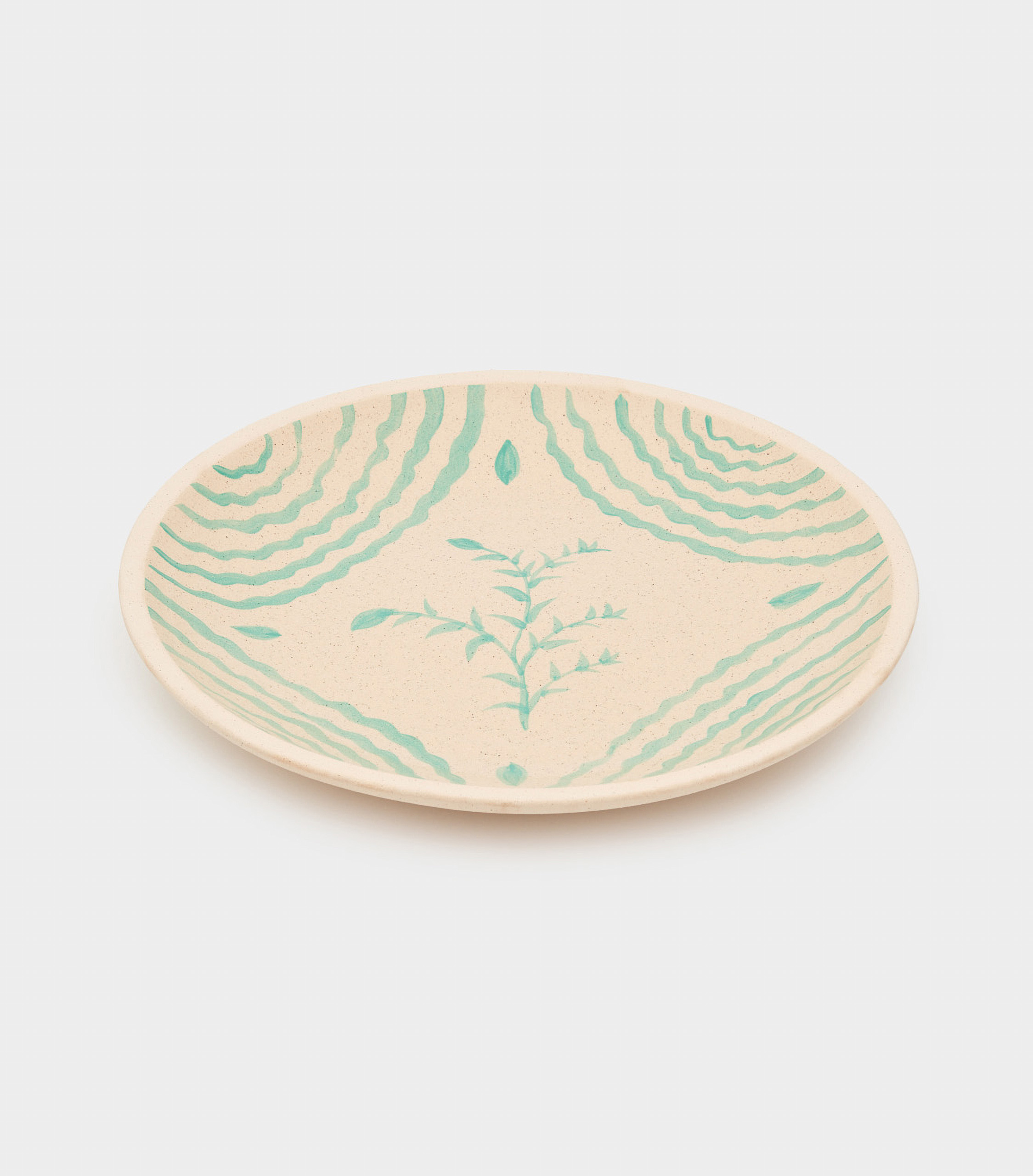 PRATO CERÂMICA CRU PINCELADO FOLHA VERDE FINA - M