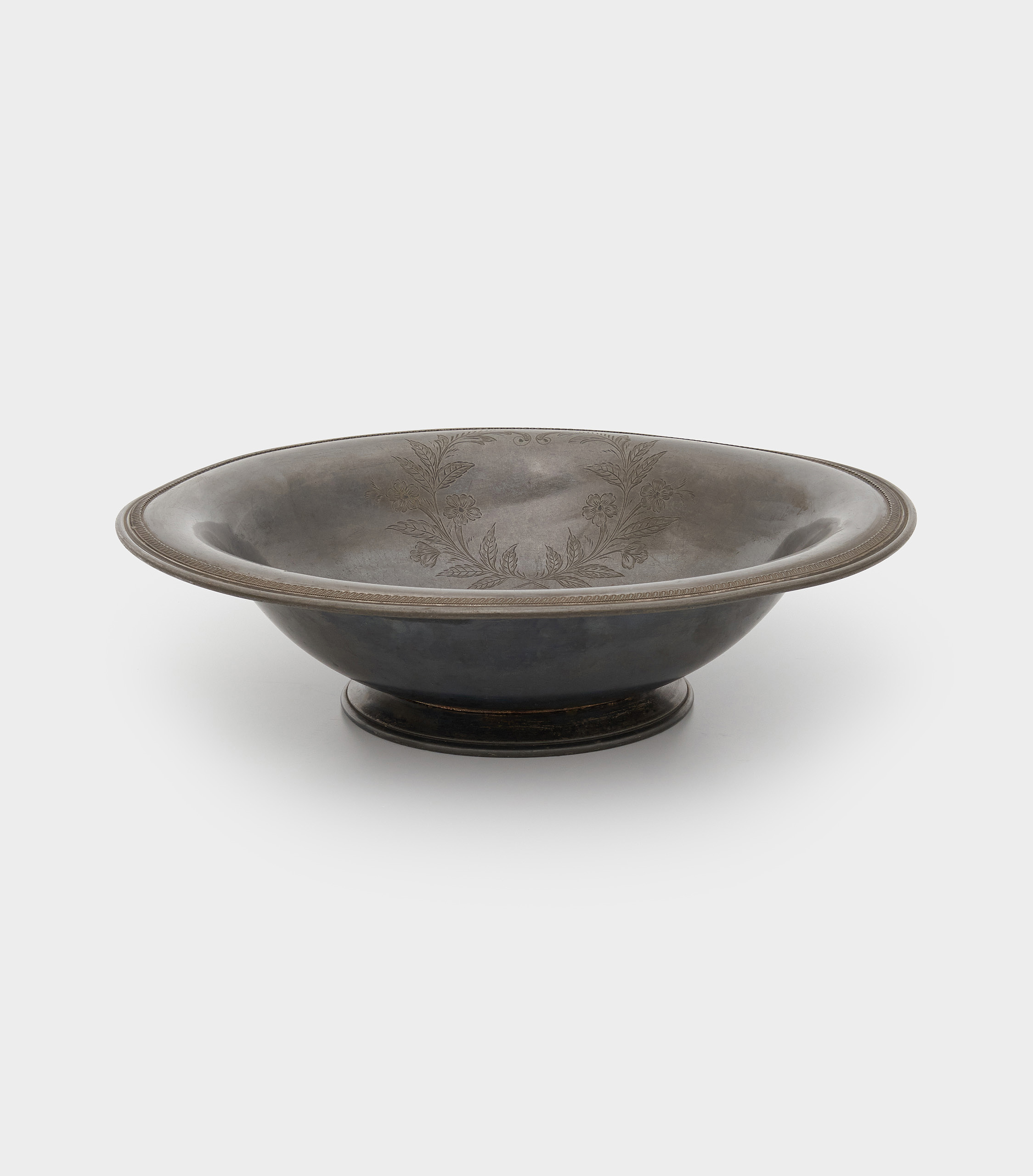 BACIA GOMIL ESTANHO TRABALHADA FLORAL