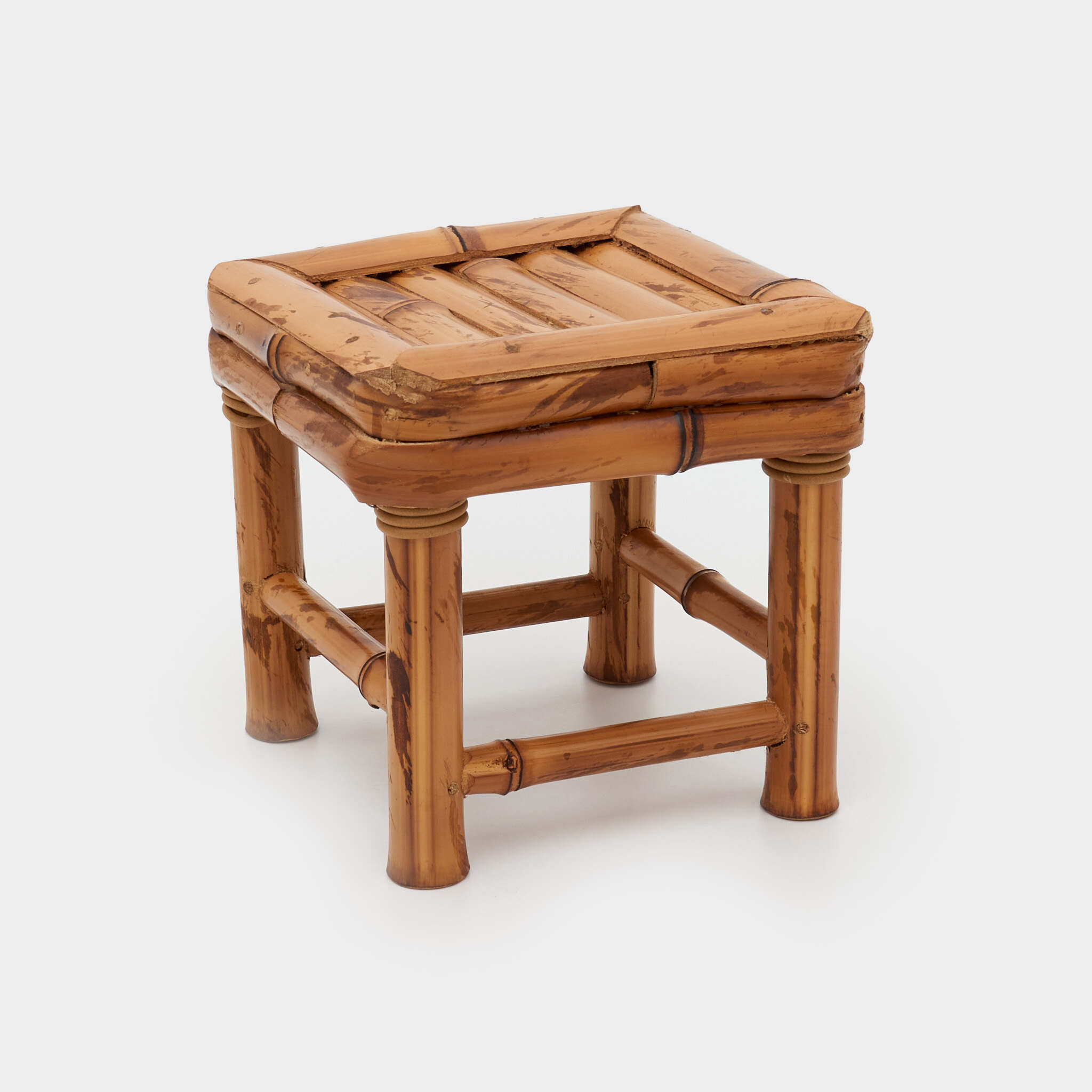 ALTURA QUADRADA BAMBU BANQUETA