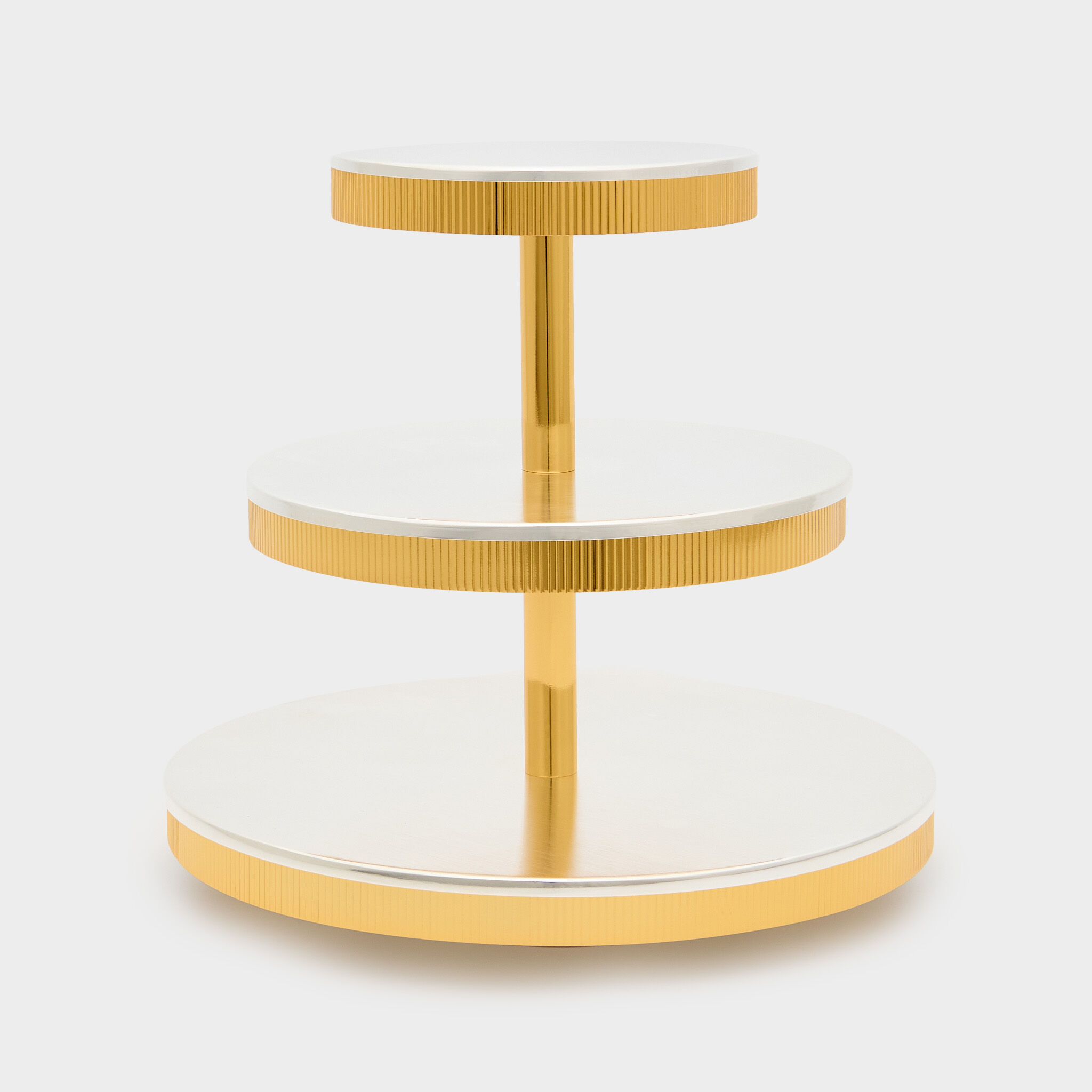 BOLEIRA 3 ANDARES PRATA BORDA CANELADA DOURADA 0.26/0.20/0.14x 0.26a