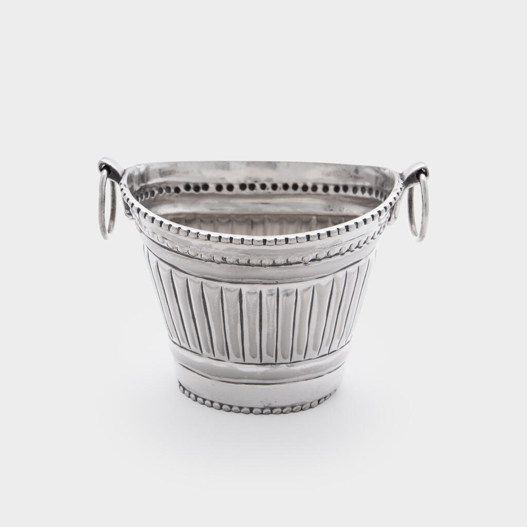 SANDUICHEIRA PRATA COM ALÇA ARGOLAS E GOMOS