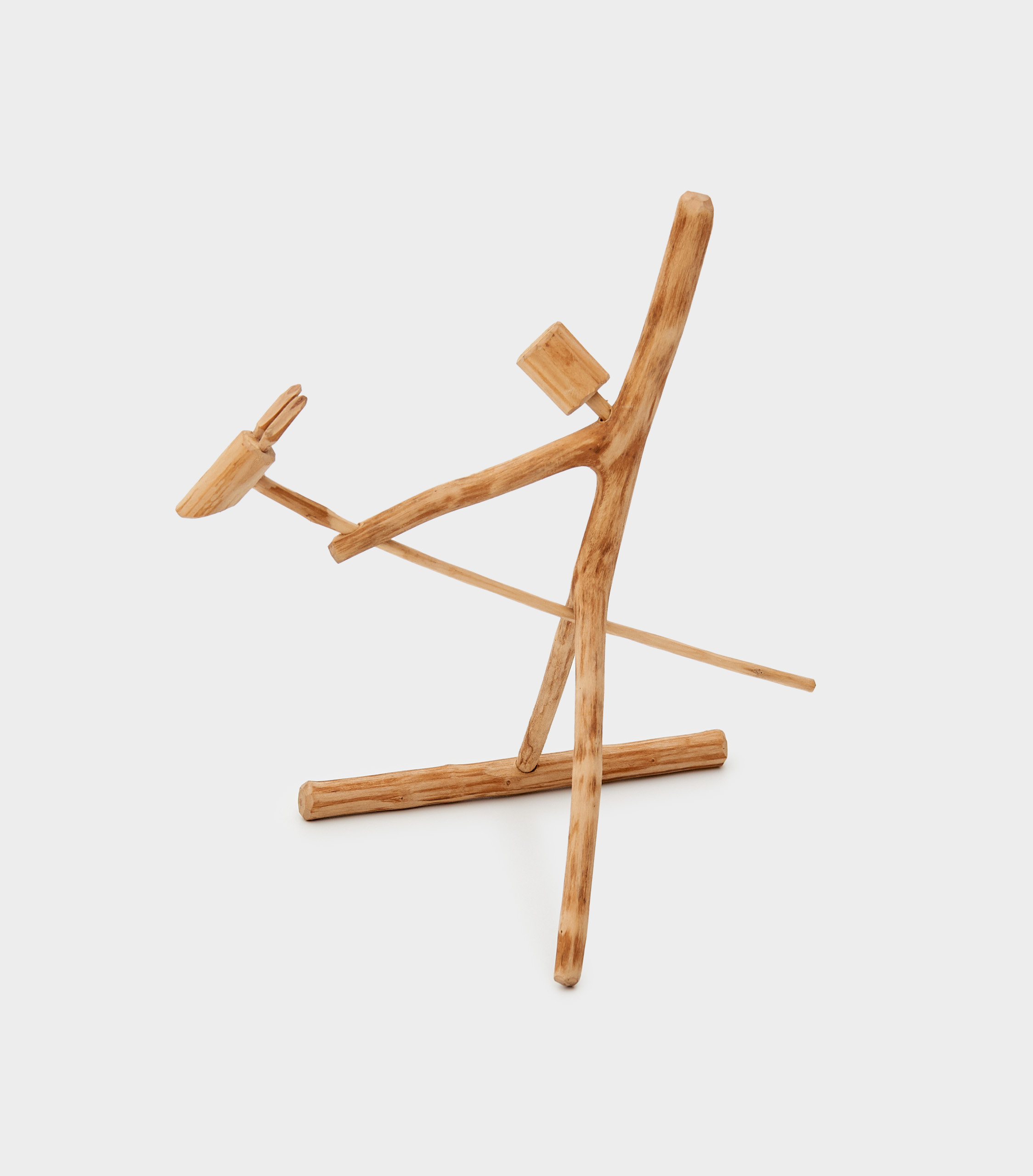 ESCULTURA GRAVETO MADEIRA CAVALO DE PAU