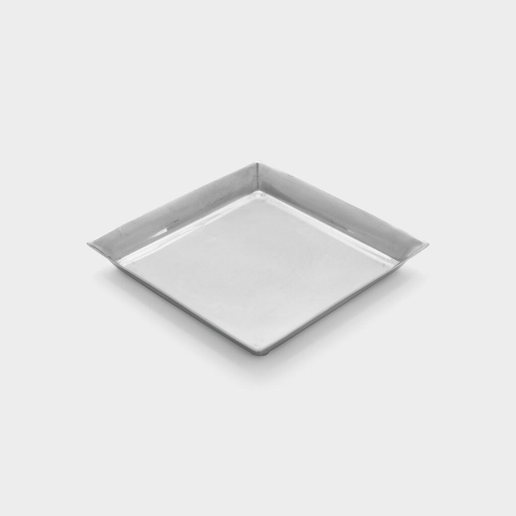 SALVA QUADRADA PRATA COM PÉ