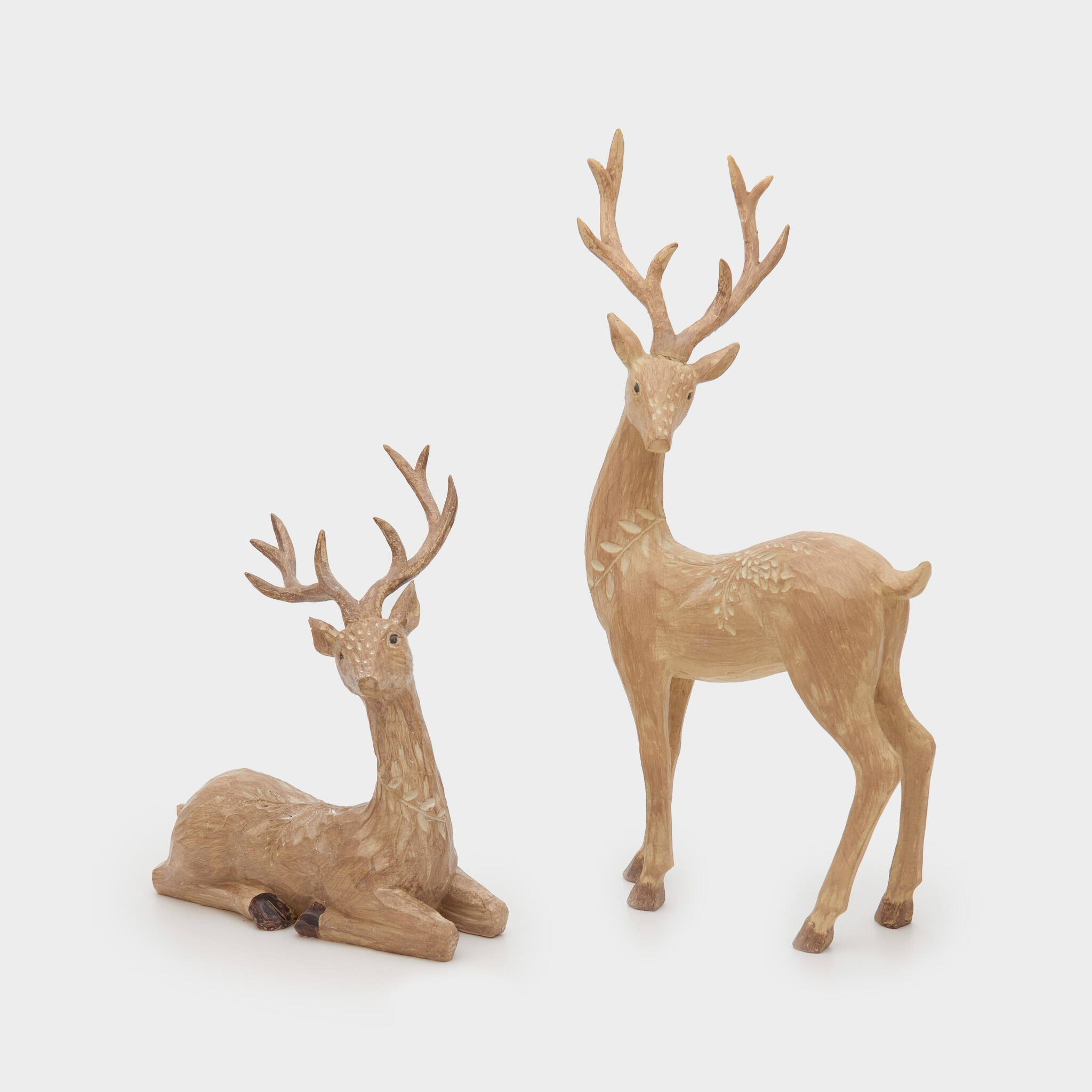 ESCULTURA RENA MADEIRA DEITADA