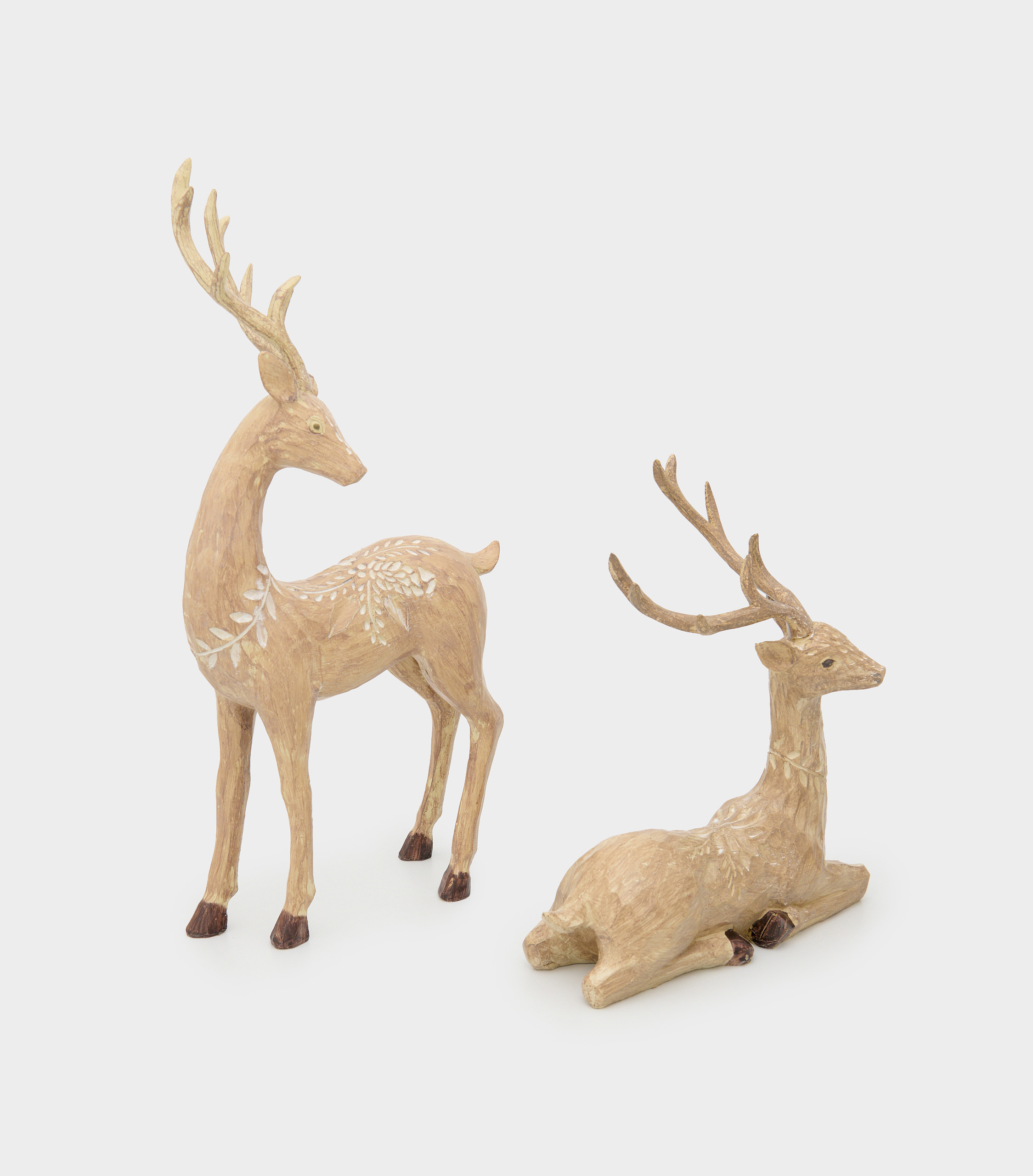 ESCULTURA RENA MADEIRA DEITADA