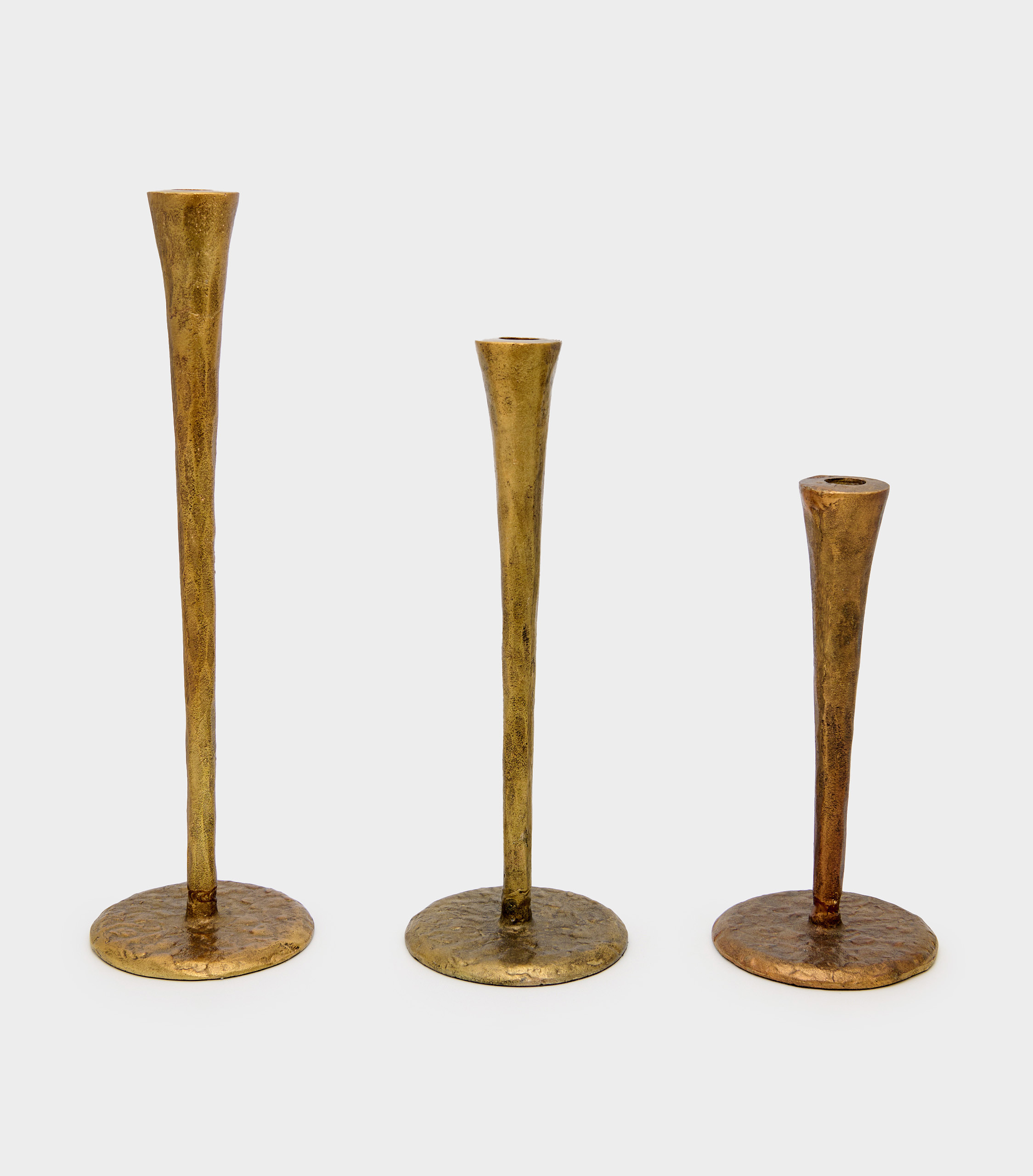 CASTIÇAL DOURADO BRONZE PIRÂMIDE