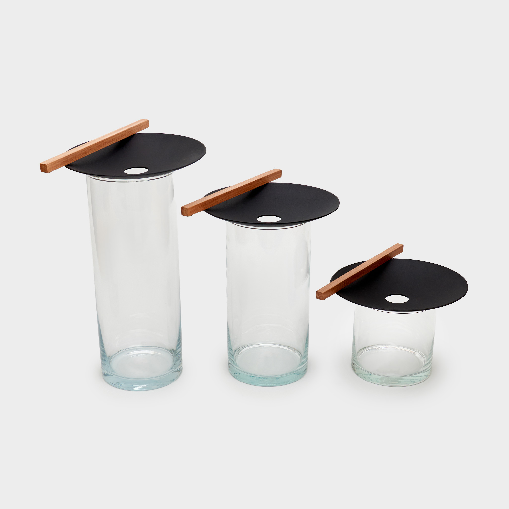 CILINDRO VIDRO COM CENTRO DE METAL PRETO BARRA MADEIRA 0.19d